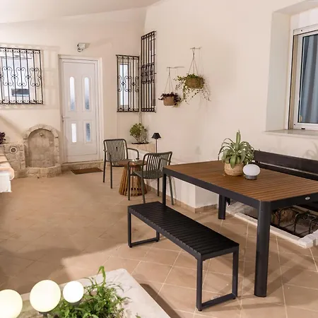 Aurelia In The Heart Of Chania By 8essentially * 하니아